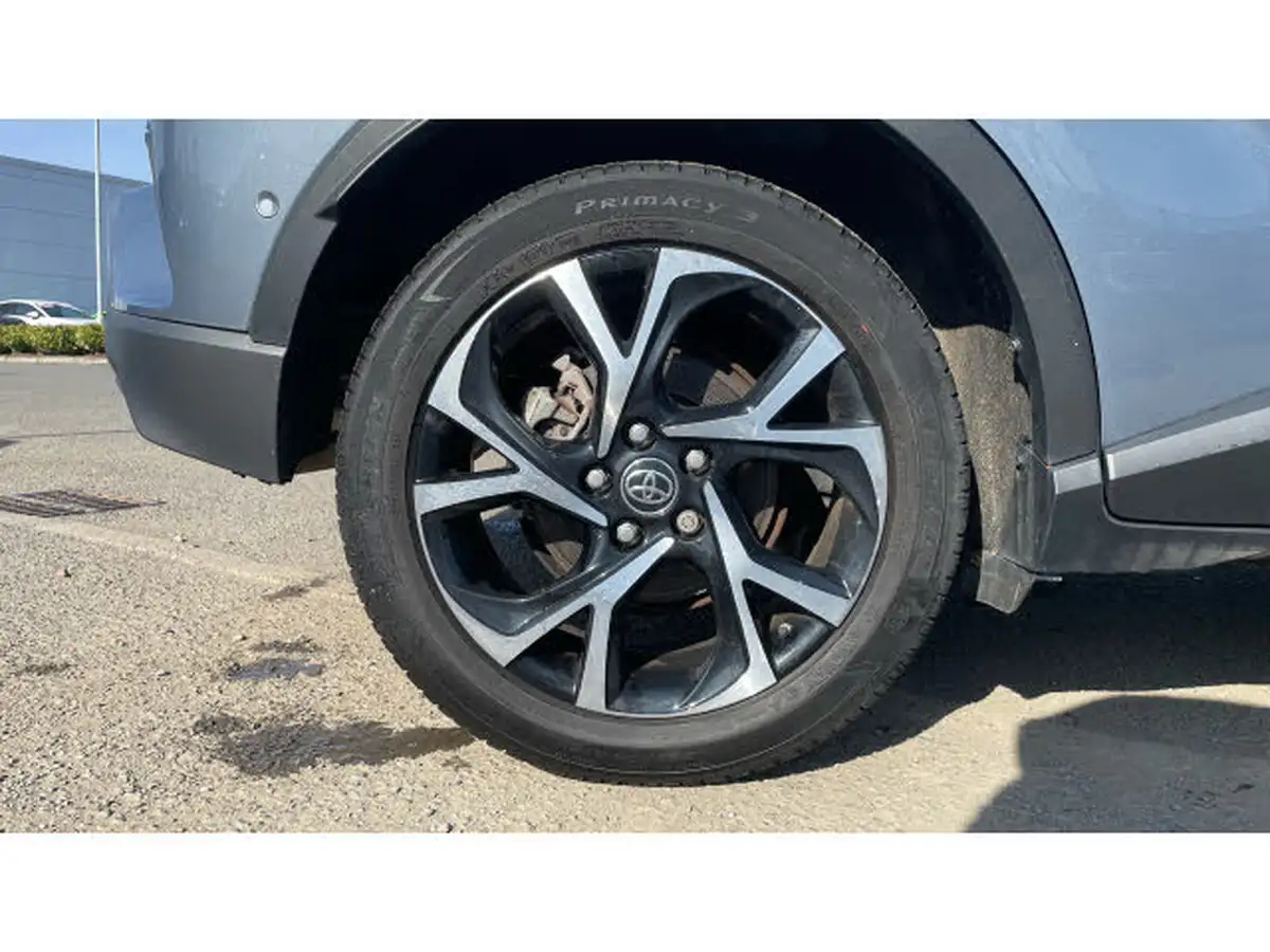 2020-toyota-c-hr-18-vvt-i-design-big-17