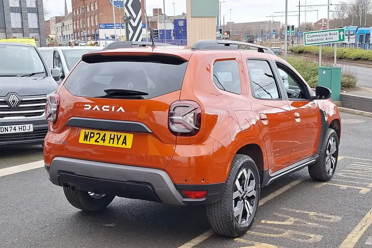 2024-dacia-duster-09-tce-journey-big-19