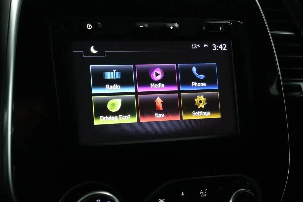 2018-renault-captur-12-dynamique-s-nav-big-35