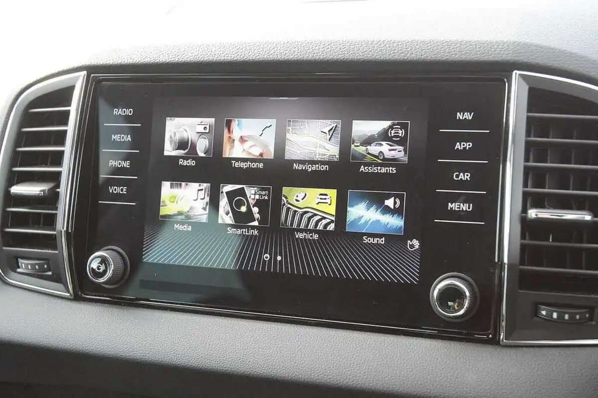 2024-skoda-karoq-10-tsi-se-l-edition-big-15