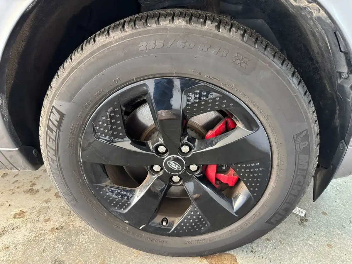 2019-land-rover-discovery-sport-20-p250-r-dynamic-hse-big-40
