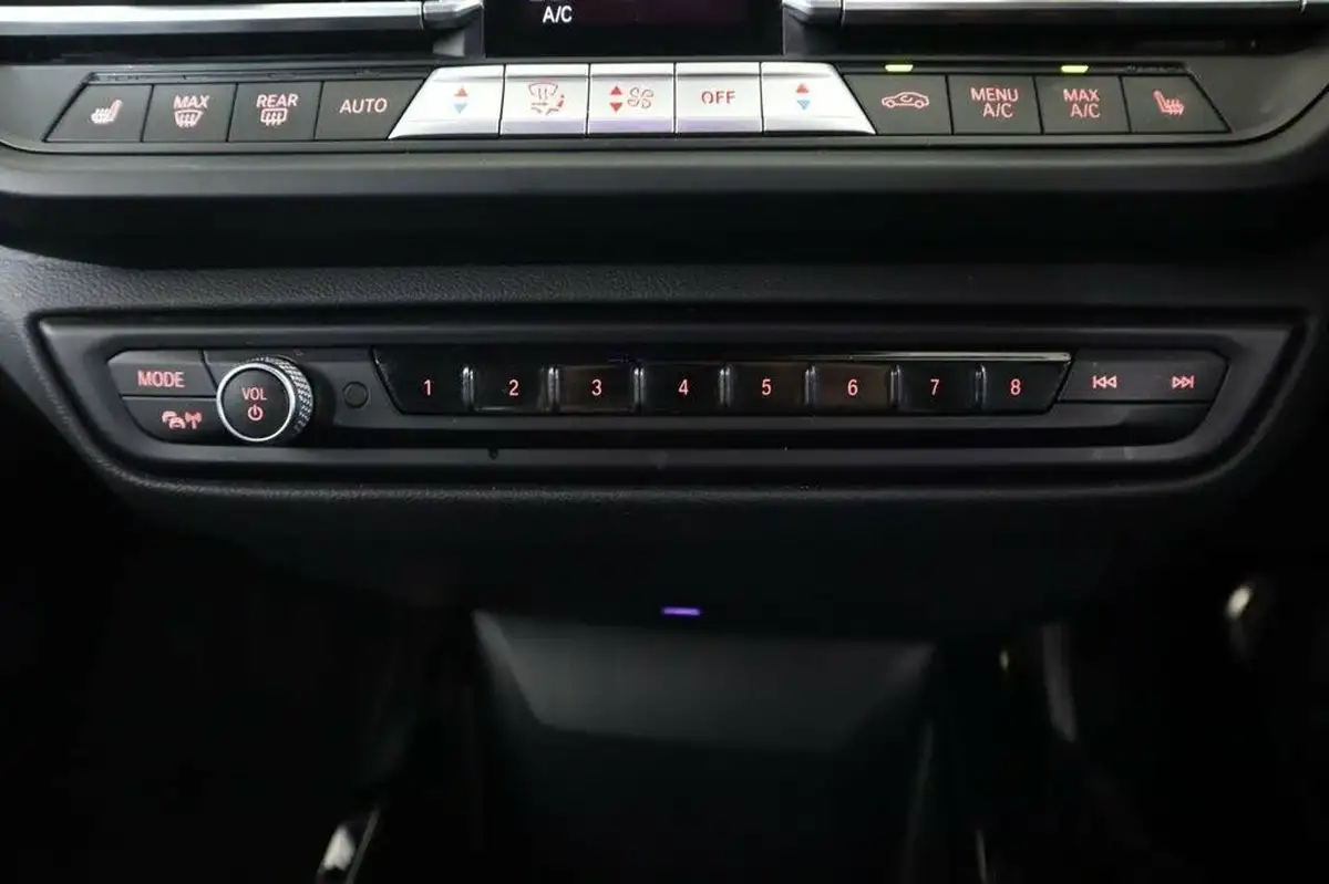 2022-bmw-1-series-20-m135i-xdrive-big-26