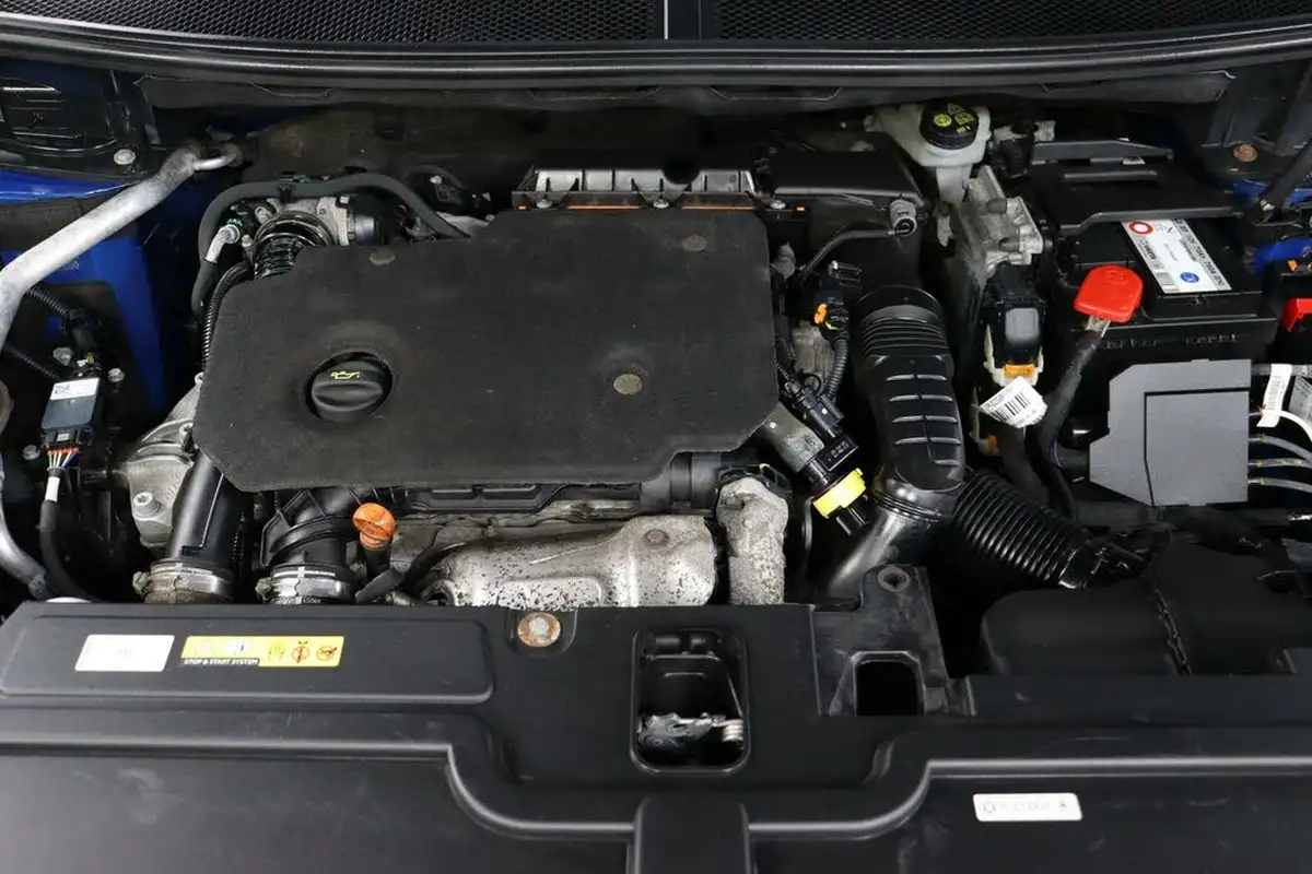 2019-vauxhall-grandland-x-15td-elite-nav-ss-blueinjection-big-40