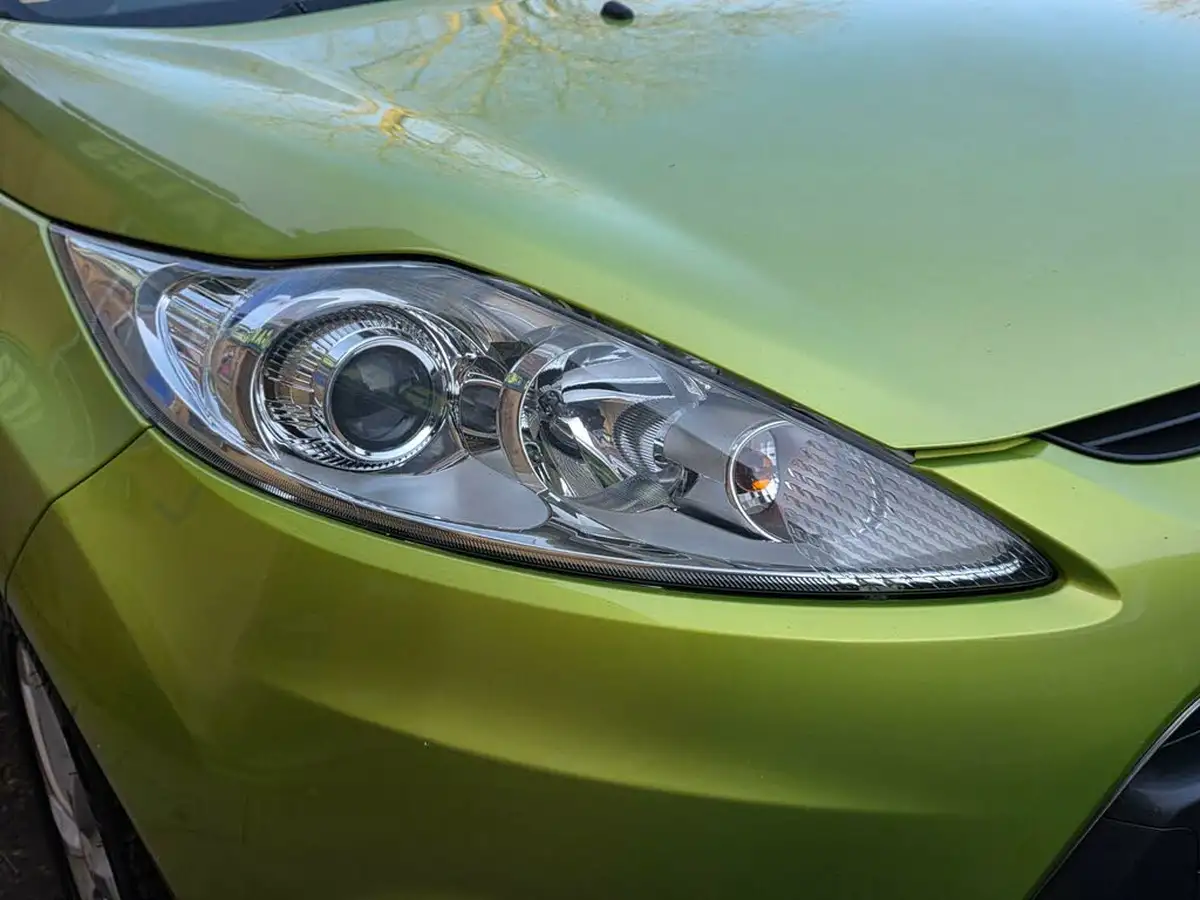2009-ford-fiesta-125-zetec-5d-big-30