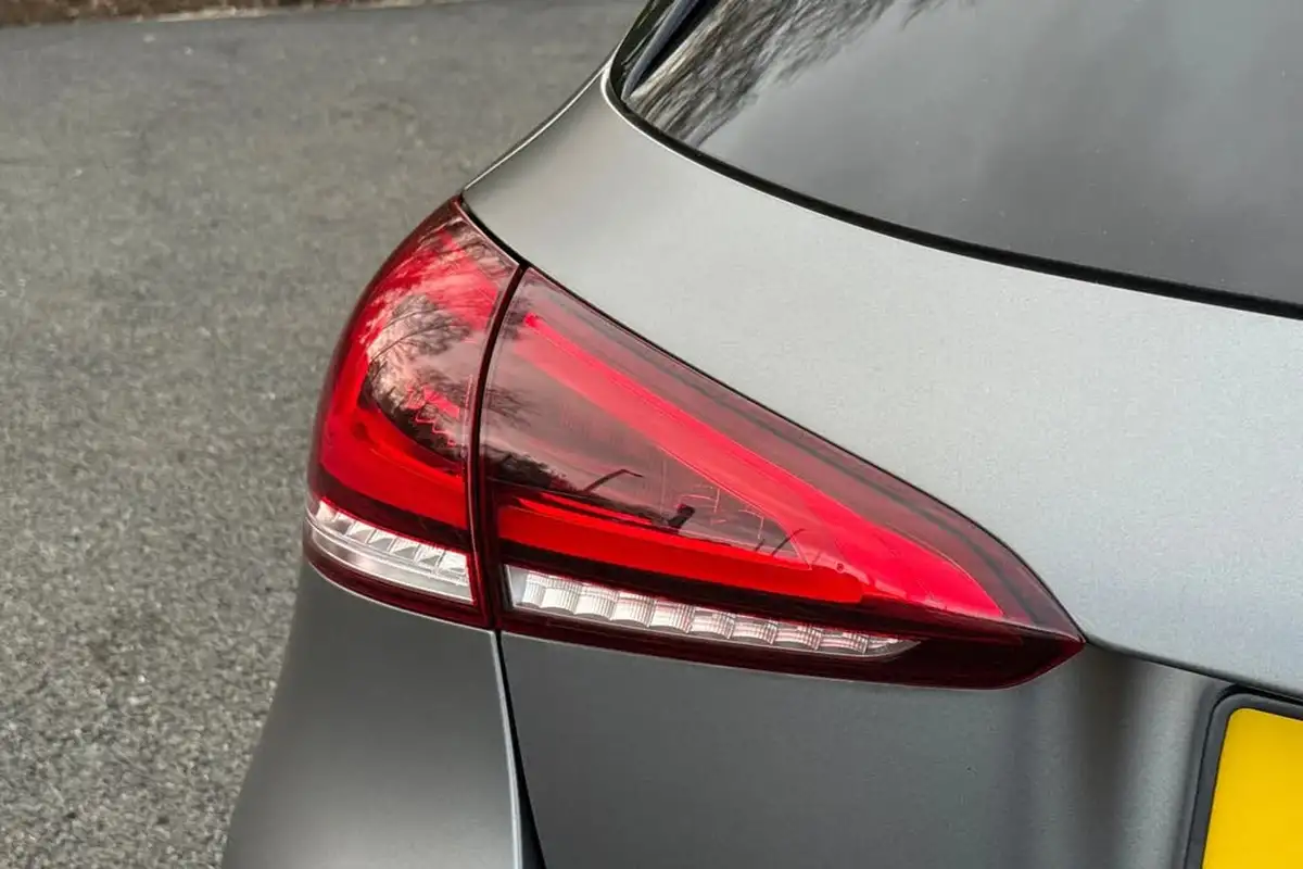 2021-mercedes-benz-a-class-20d-a220d-exclusive-edition-plus-big-32
