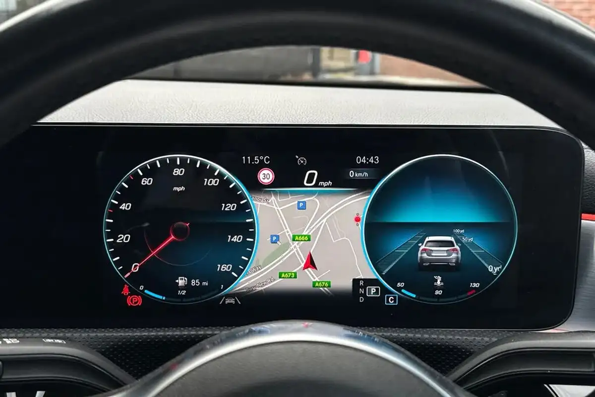 2021-mercedes-benz-a-class-20d-a220d-exclusive-edition-plus-big-36