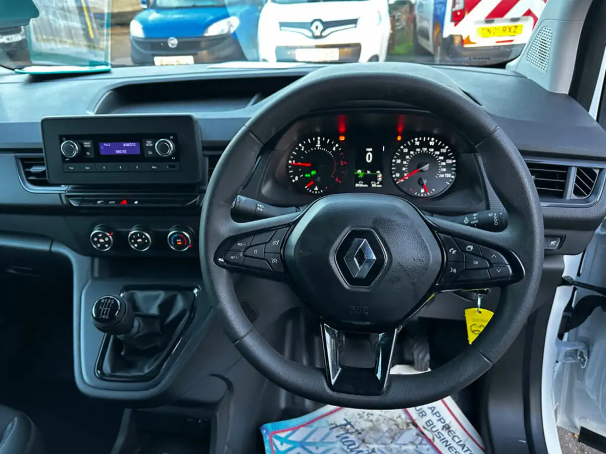 2022-renault-kangoo-15dci-ml19-95-start-big-14