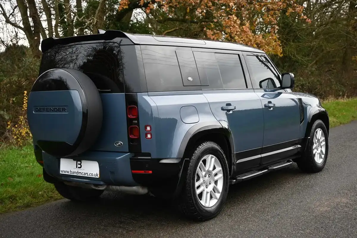 2021-land-rover-110-defender-30-d200-s-big-2