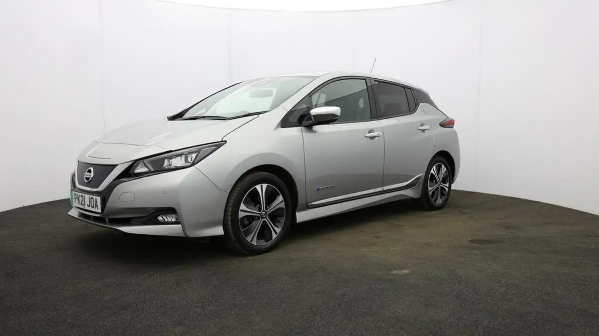 2021-nissan-leaf-e-tekna-big-29