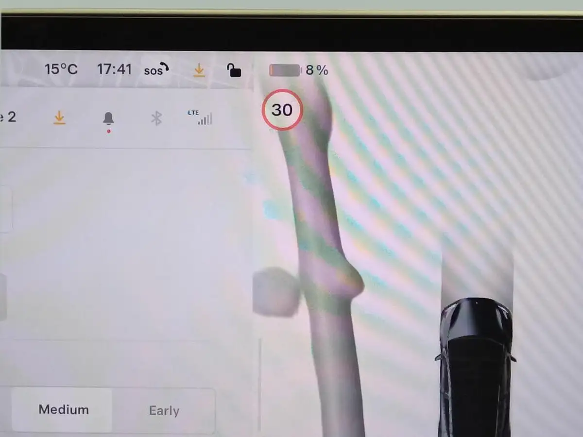 2022-tesla-model-y-e-long-range-big-28