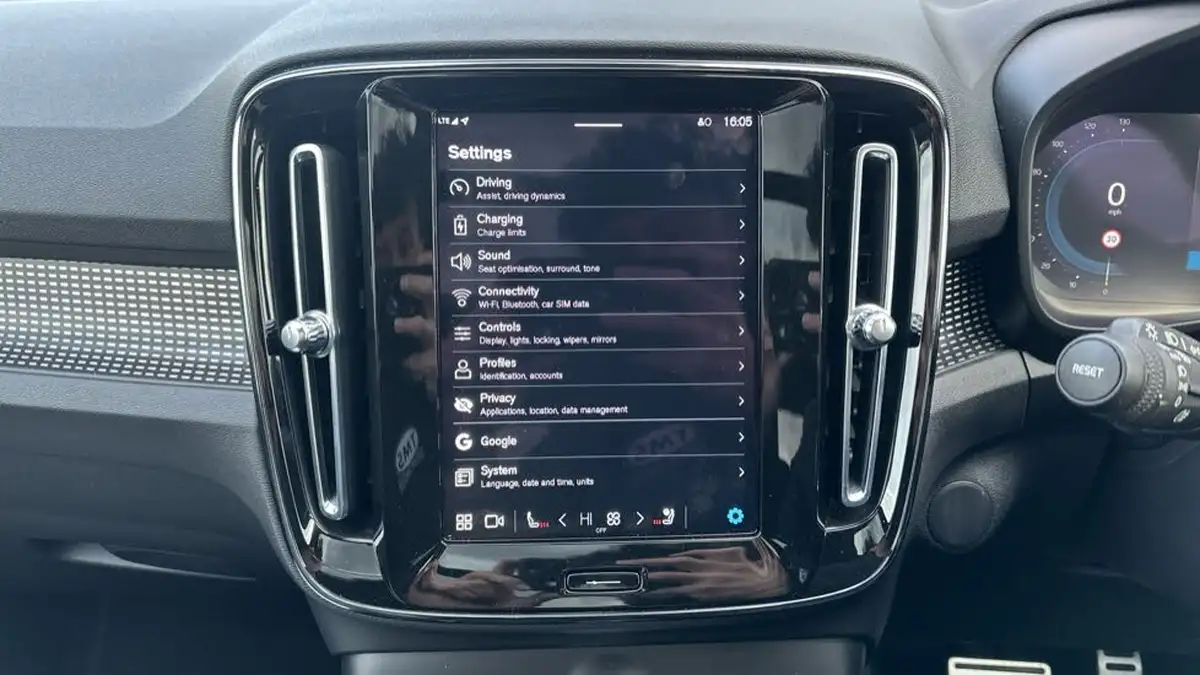 2021-volvo-c40-e-twin-recharge-pro-big-20