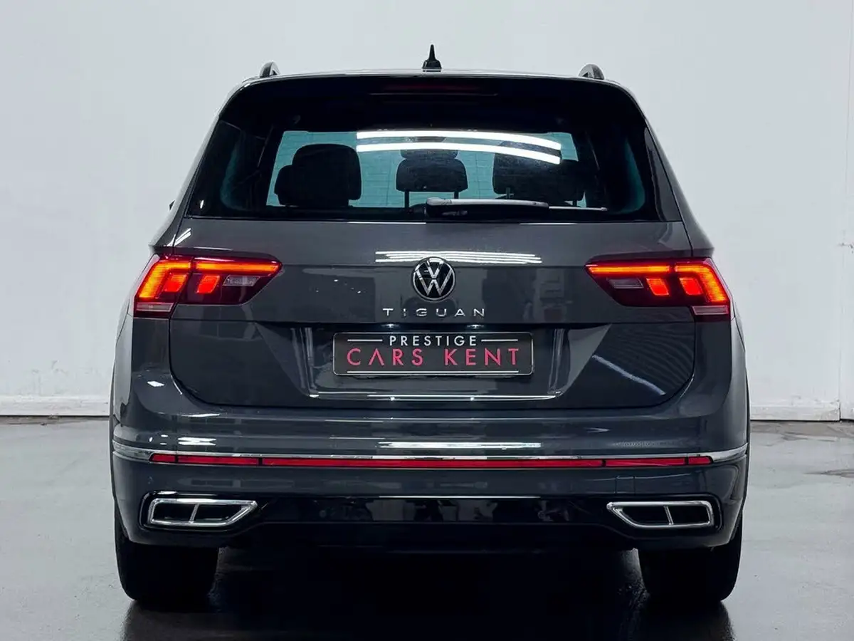 2021-volkswagen-tiguan-15-tsi-r-line-big-6