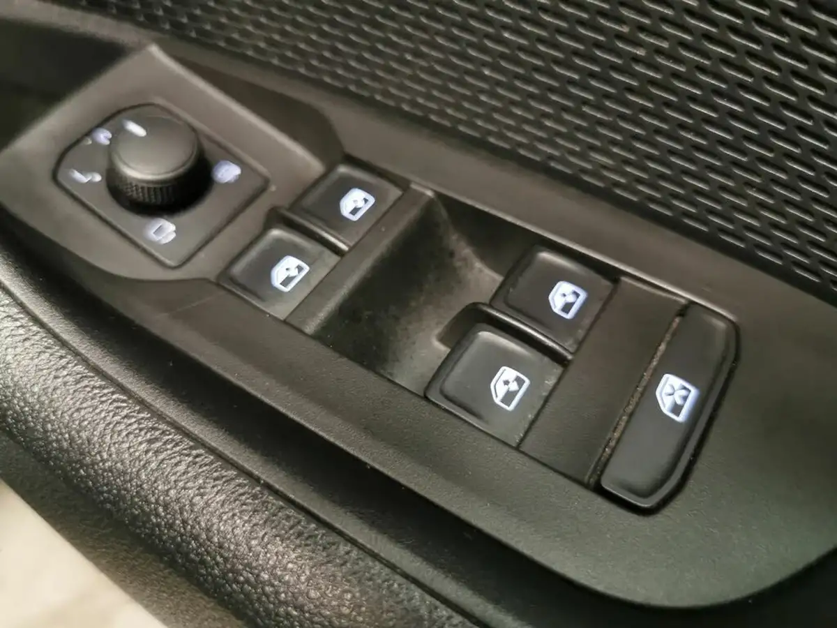 2021-skoda-octavia-15-tsi-se-l-estate-big-13