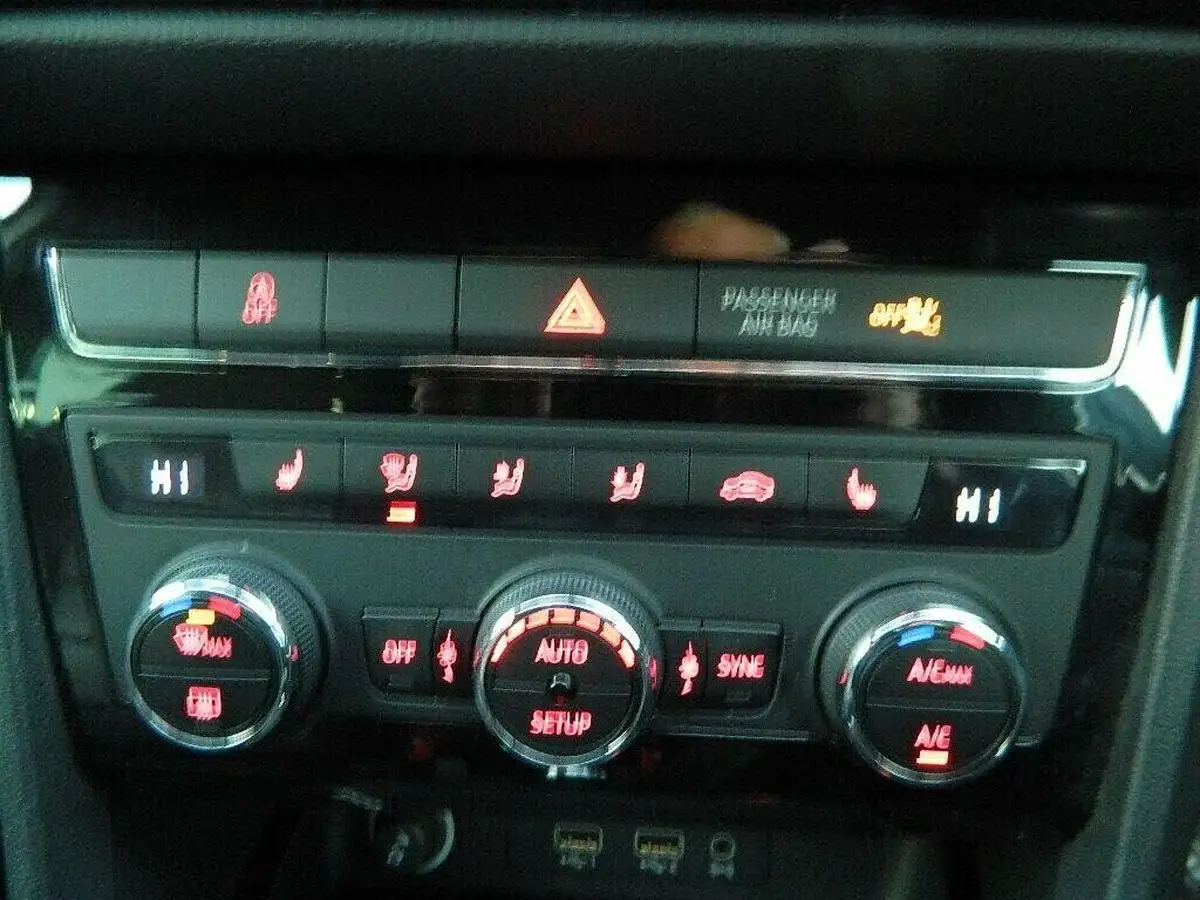 2017-seat-ateca-14-tsi-xcellence-big-43