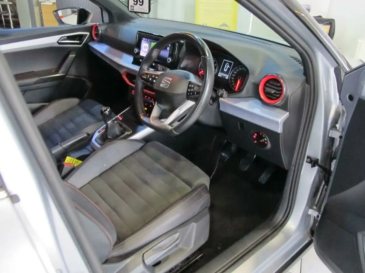 2022-seat-arona-10-tsi-fr-edition-big-18