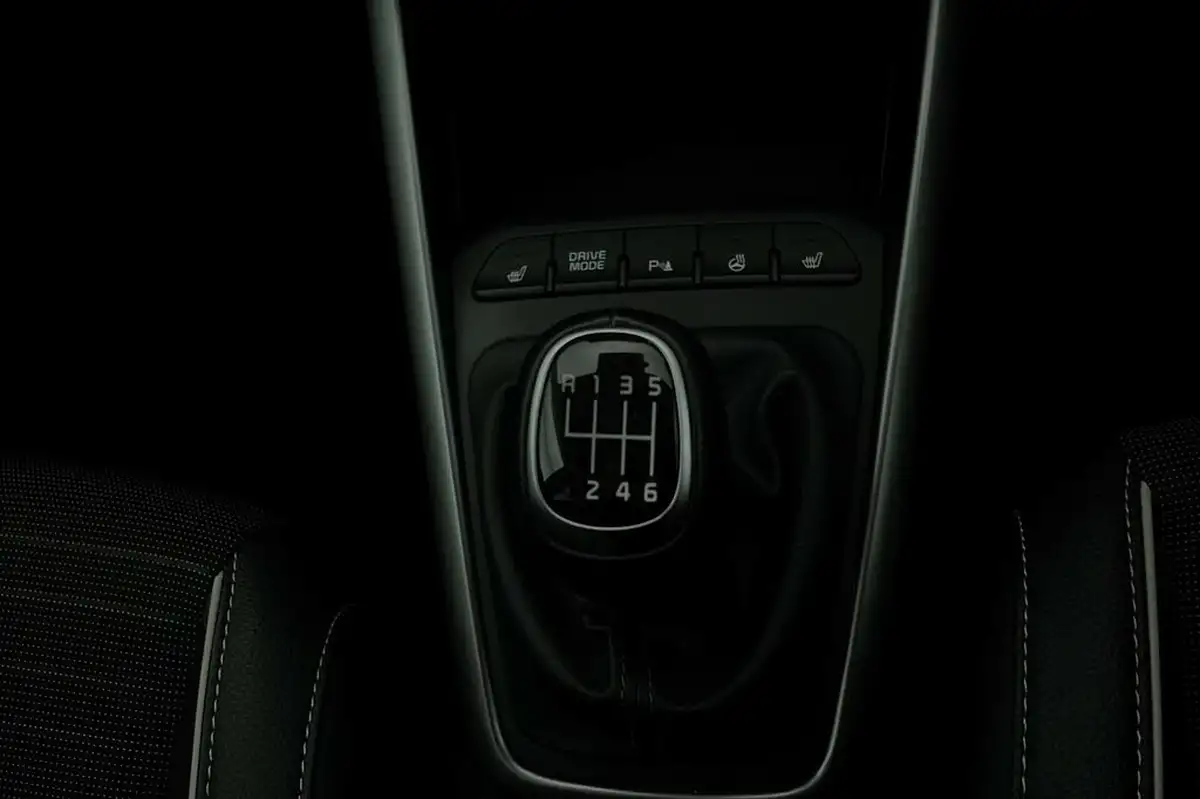 2023-kia-stonic-10-t-gdi-gt-line-s-98bhp-big-11