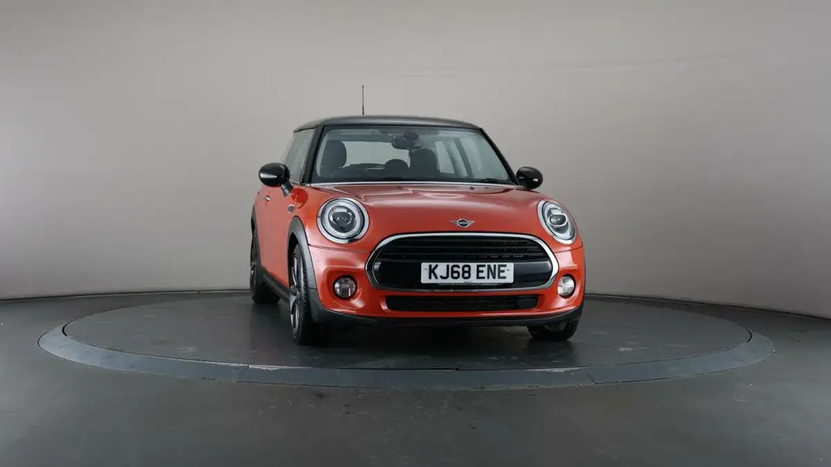 2019-mini-cooper-15-cooper-classic-ss-hatchback-3d-auto-big-47