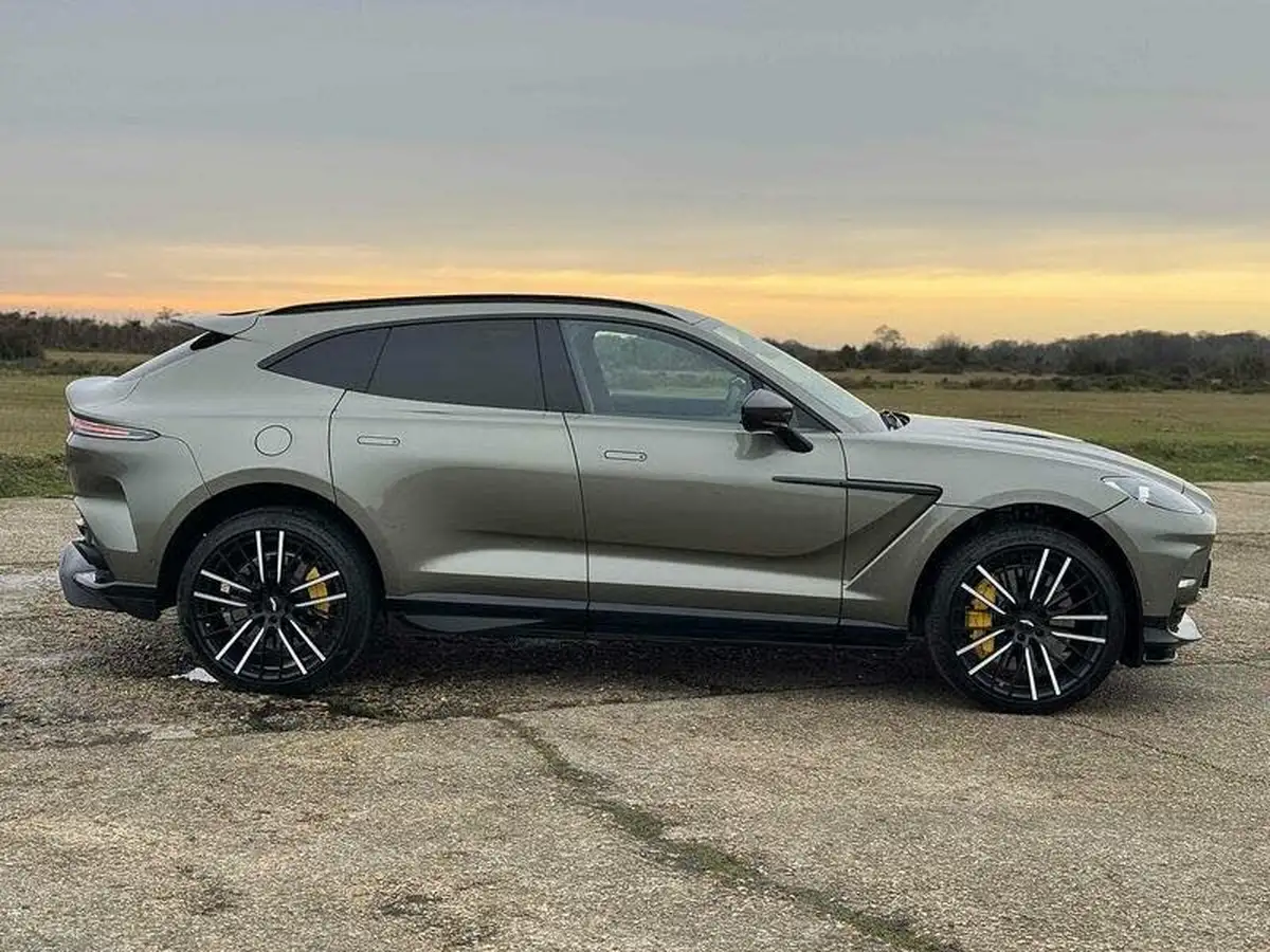 2024-aston-martin-dbx-40-v8-big-6