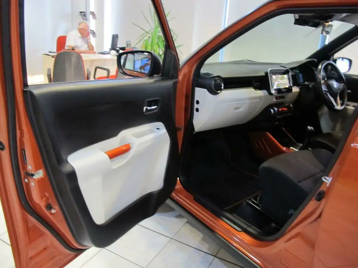 2018-suzuki-ignis-12-dualjet-sz5-shvs-big-41