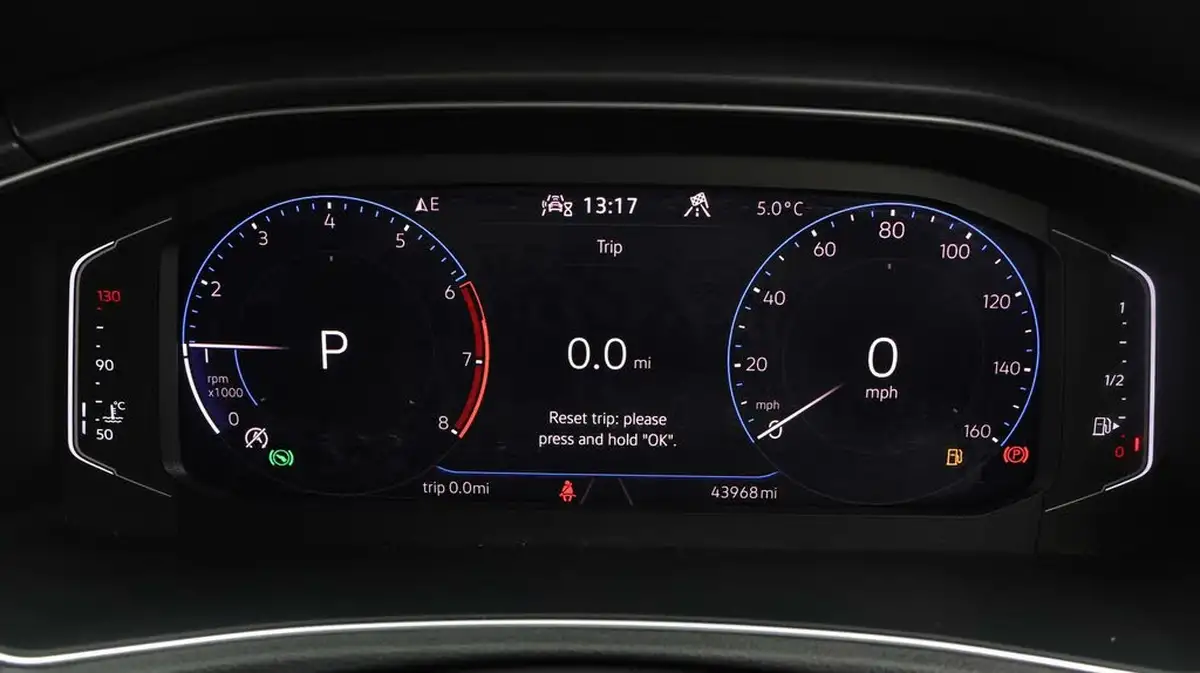2021-volkswagen-t-roc-20-tsi-sel-big-9