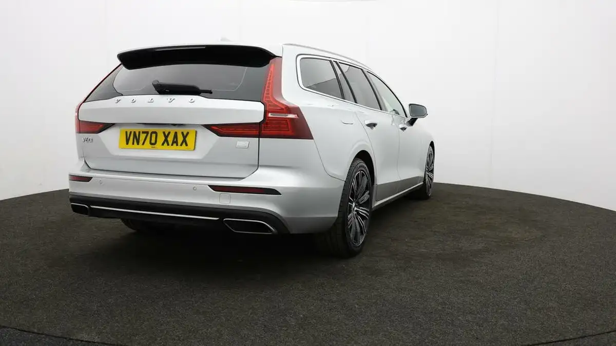 2020-volvo-v60-20-t6-inscription-big-73