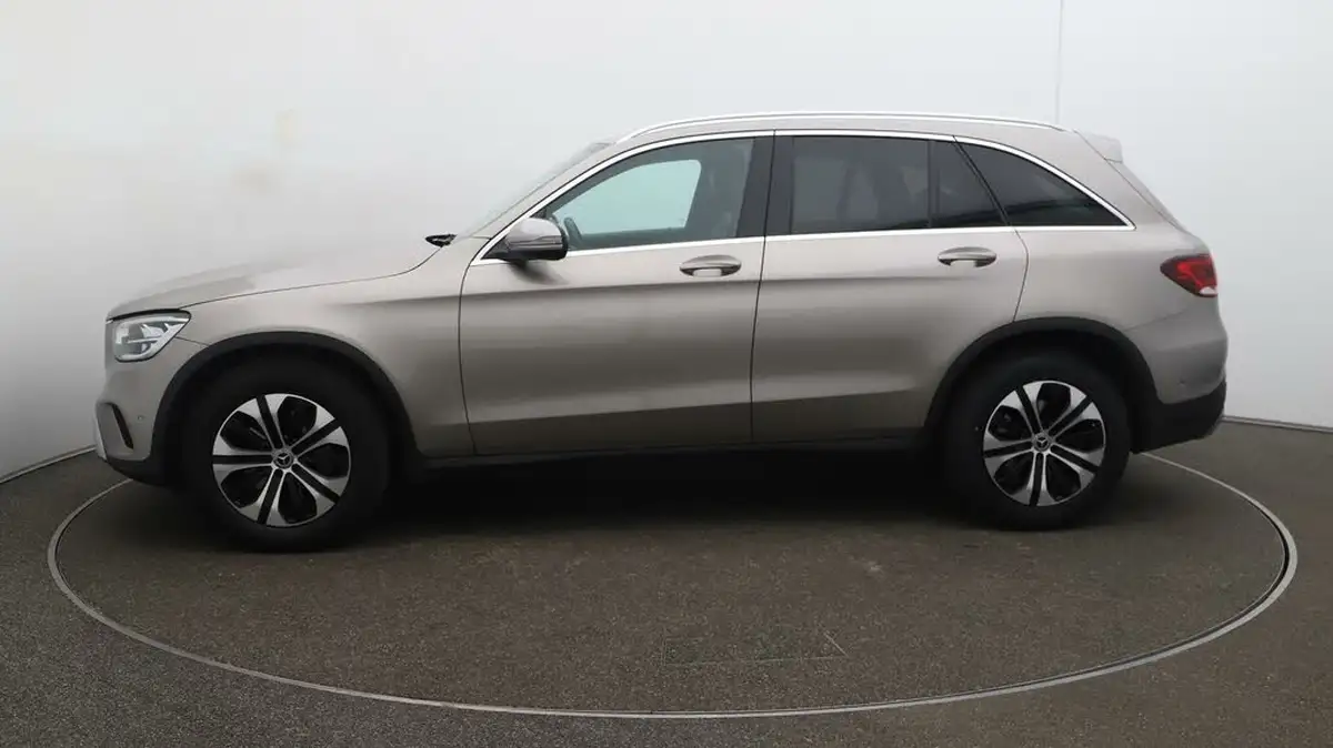 2020-mercedes-benz-glc-class-20-glc300-sport-big-58