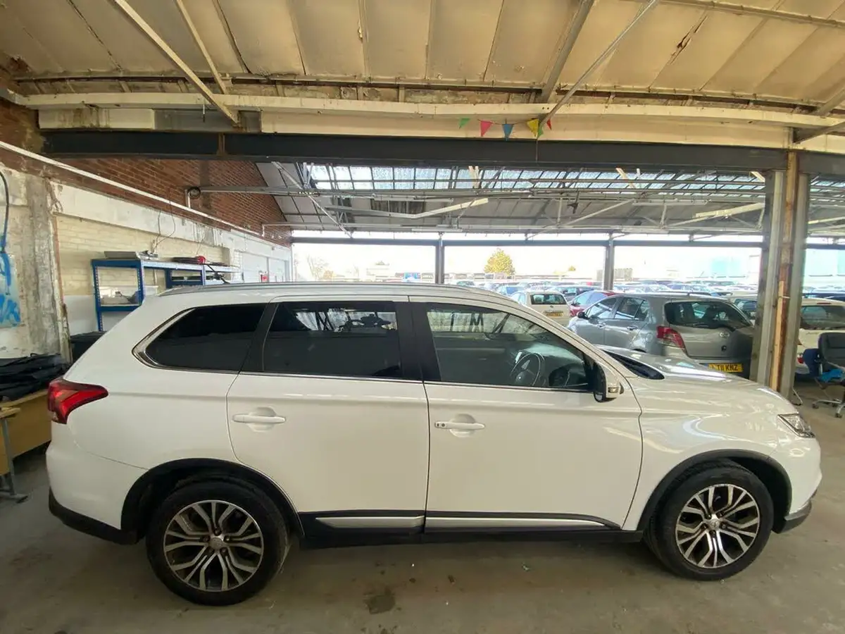 2016-mitsubishi-outlander-22di-d-gx3-7st-auto-big-7