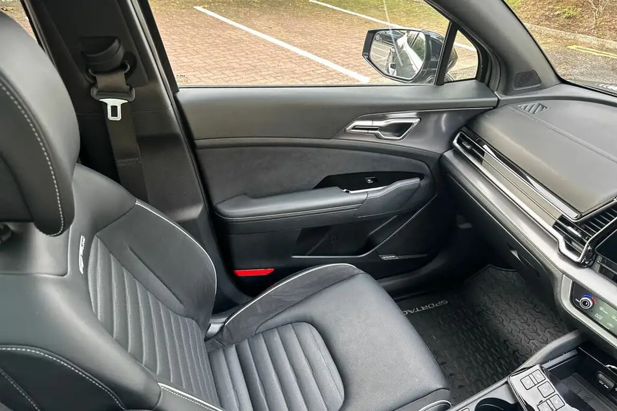 2022-kia-sportage-16-t-gdi-gt-line-s-226bhp-hev-1598cc-auto-big-35