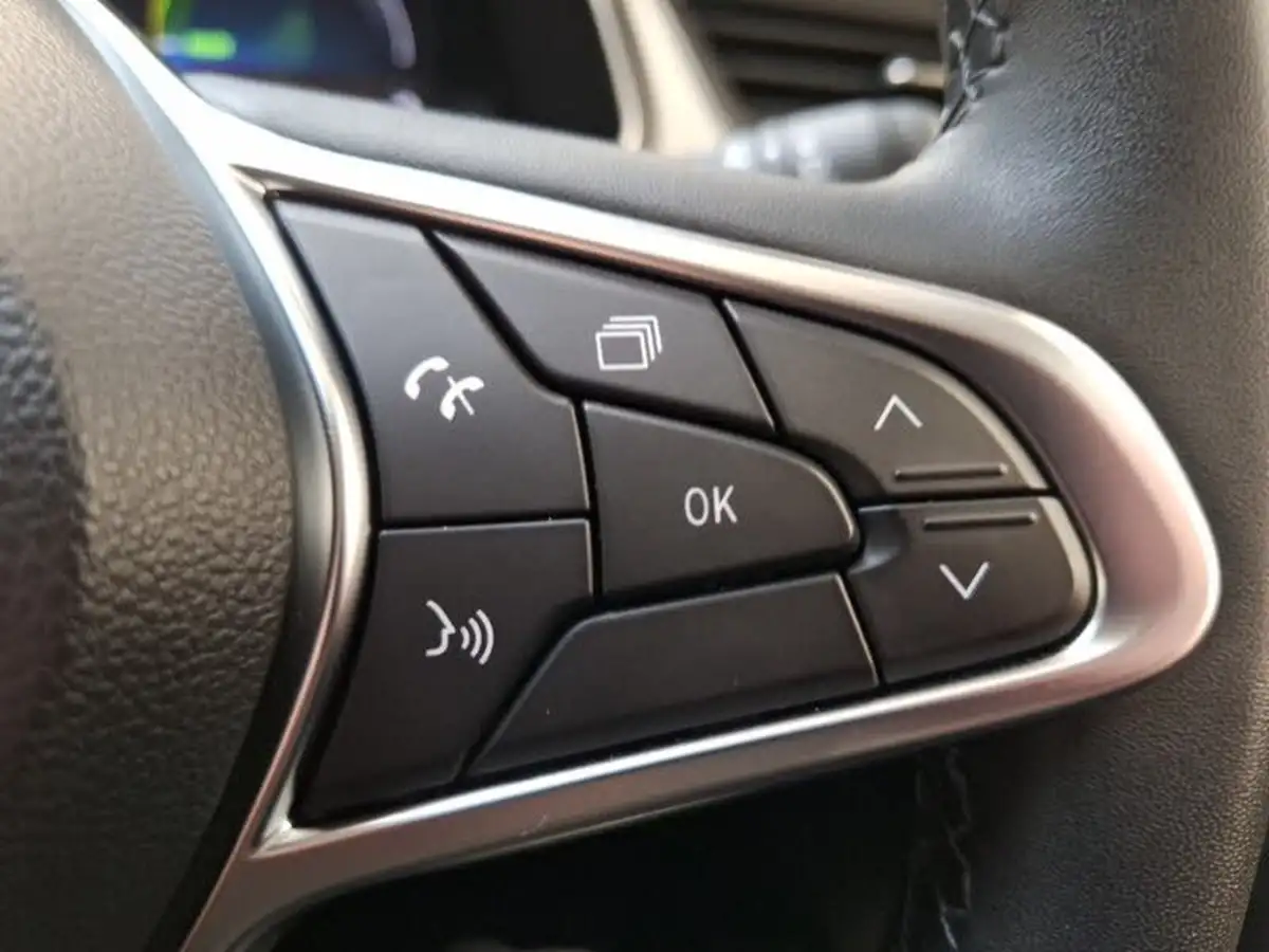 2023-renault-captur-16-techno-160ps-plug-in-big-14