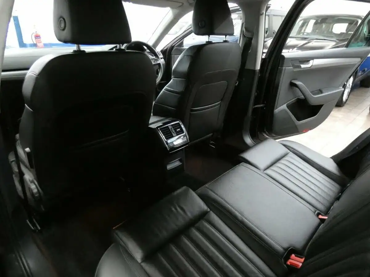 2018-skoda-superb-20-tsi-se-l-executive-220ps-ss-estate-big-55