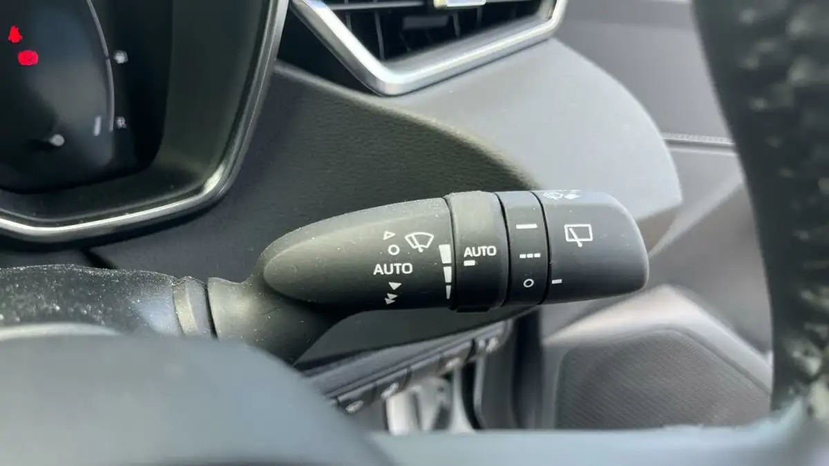 2024-suzuki-swace-18-motion-big-16