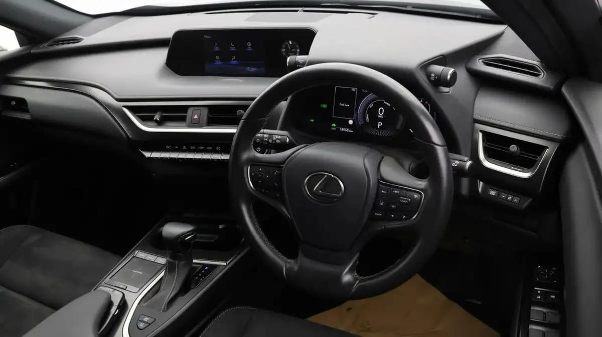 2022-lexus-ux-250h-20-ux-184bhp-without-navigation-big-8