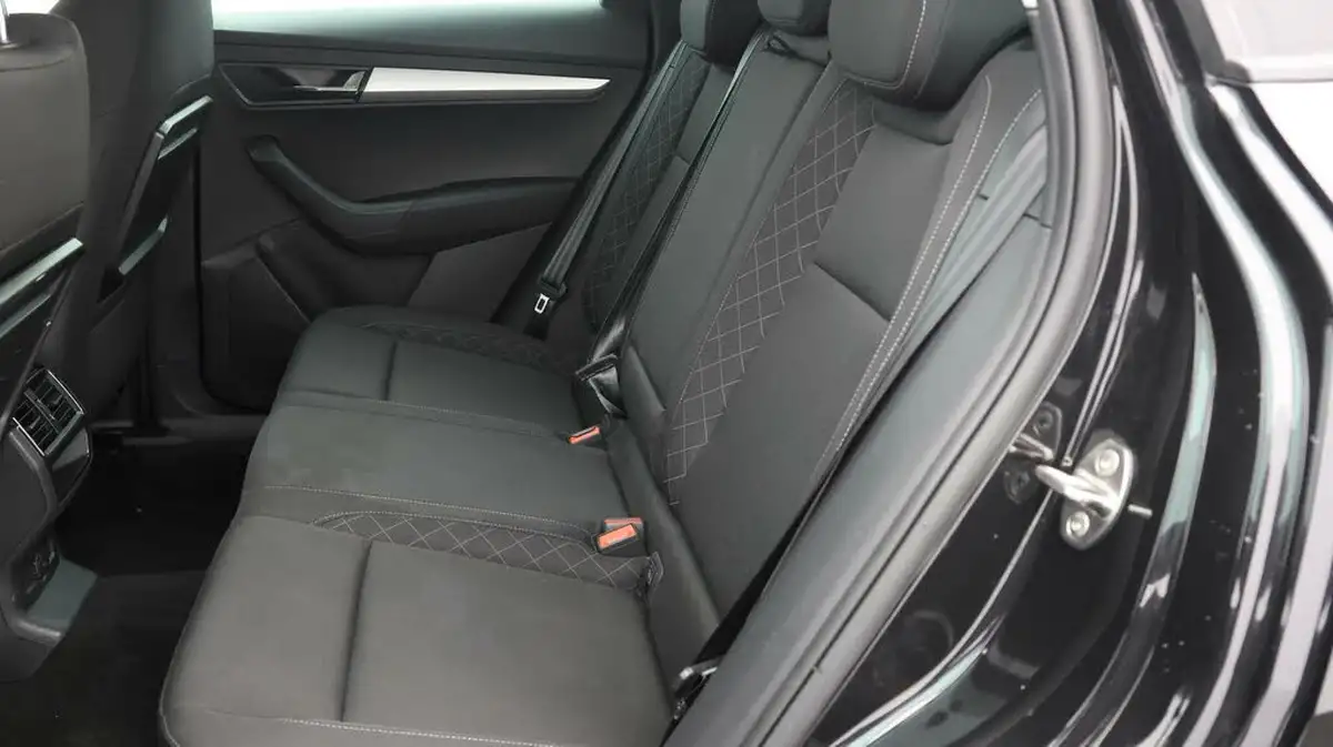 2021-skoda-karoq-15-tsi-se-technology-big-15