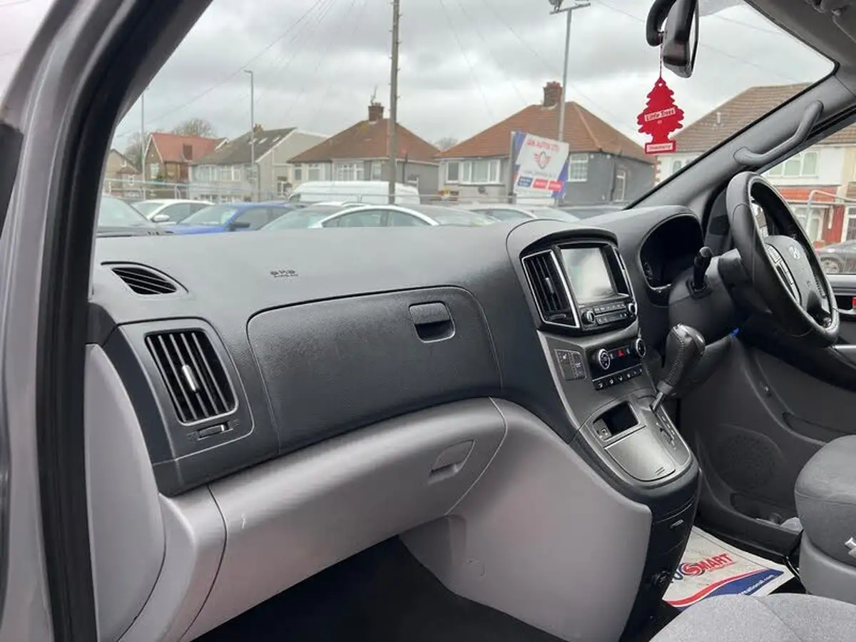 2018-hyundai-i800-25crdi-se-nav-170ps-auto-big-36