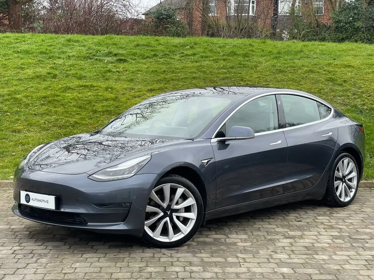 2020-tesla-model-3-e-long-range-big-2
