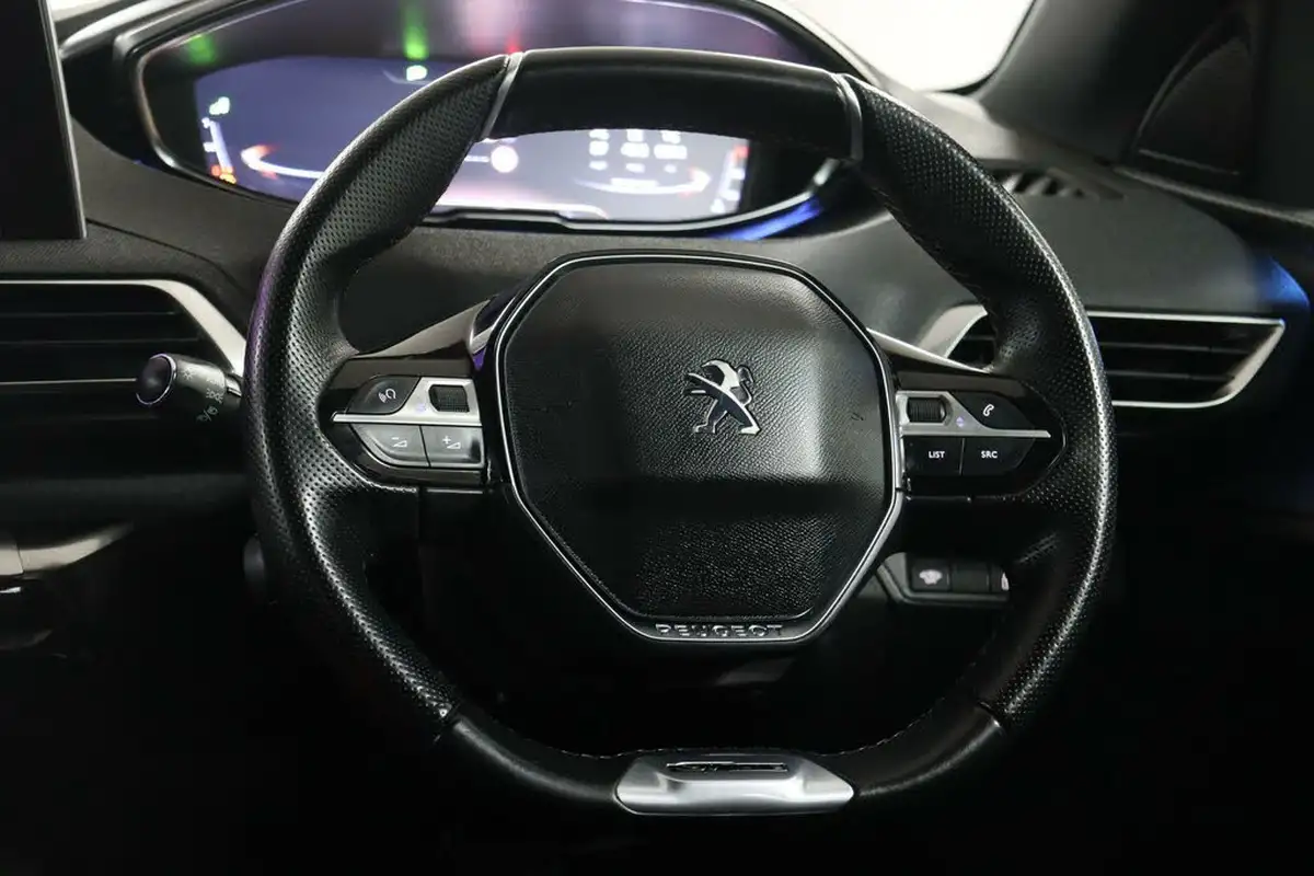 2019-peugeot-3008-suv-12-puretech-gt-line-premium-big-44