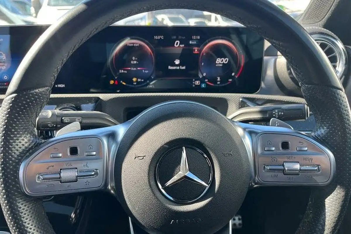 2022-mercedes-benz-a-class-13-a200-amg-line-premium-plus-edition-hatchback-5d-7g-dct-big-11