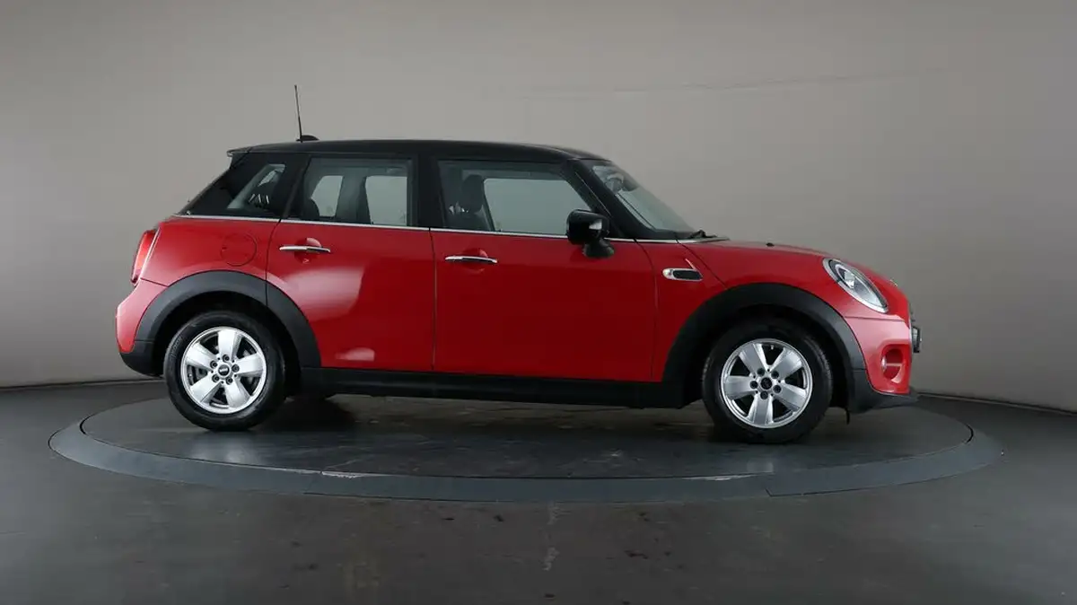 2021-mini-countryman-15-cooper-classic-big-8