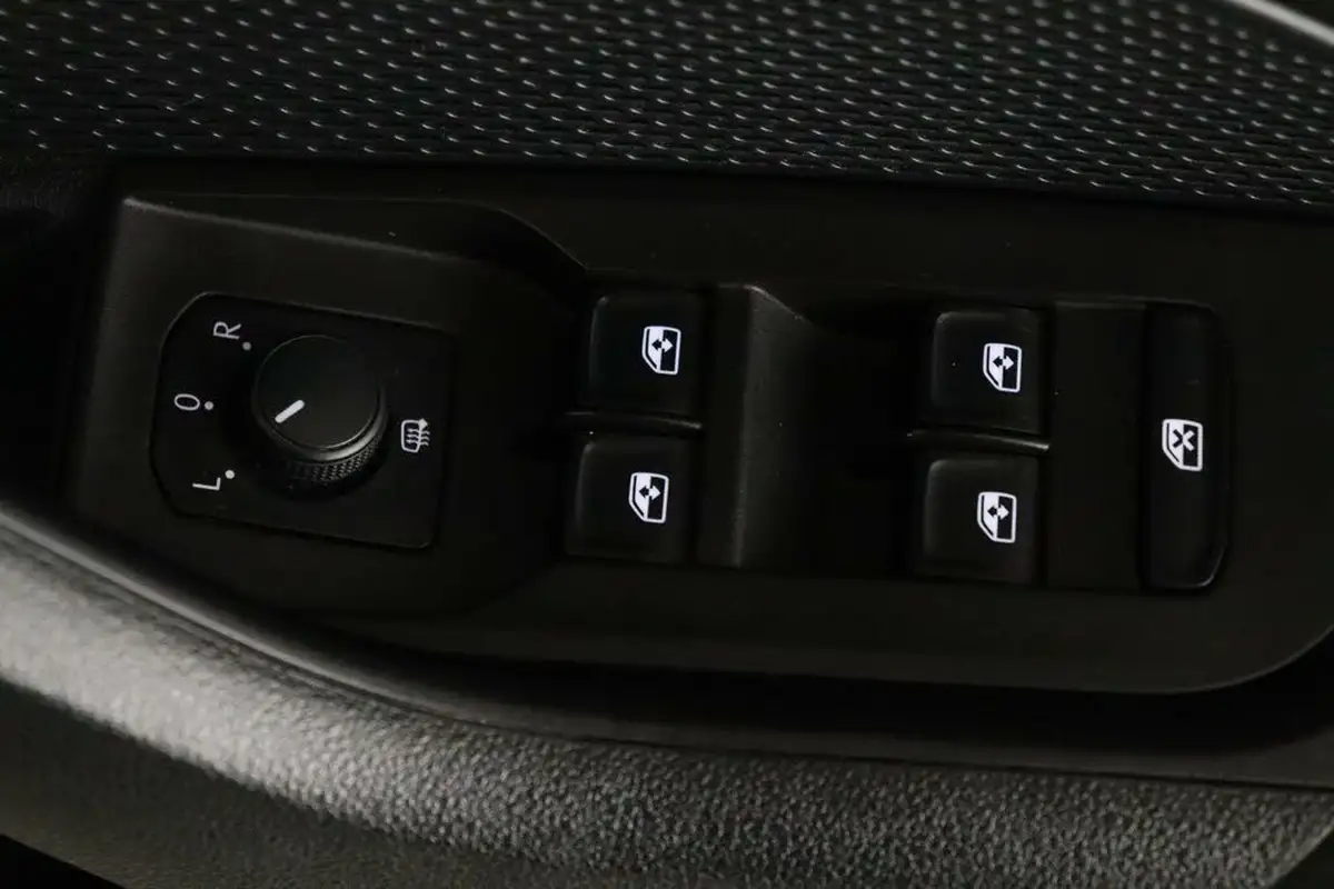 2021-skoda-octavia-15-tsi-se-technology-hatchback-big-16