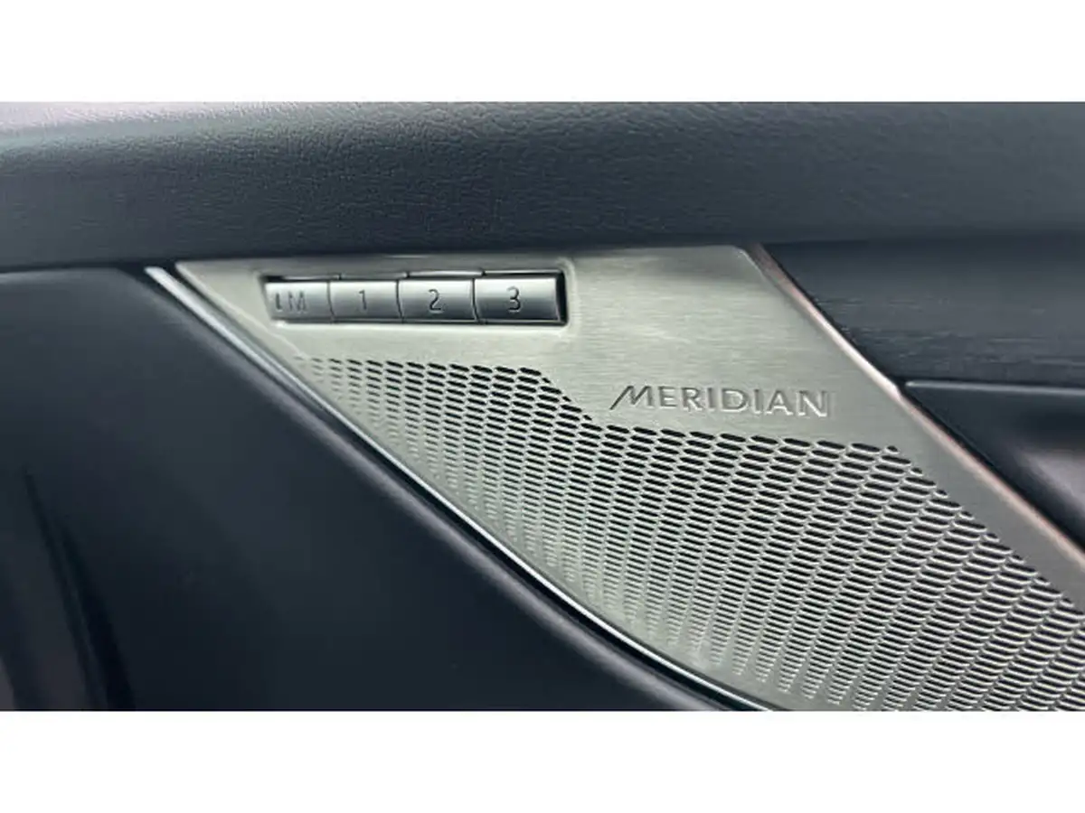 2024-jaguar-f-pace-20-d200-r-dynamic-hse-black-big-16