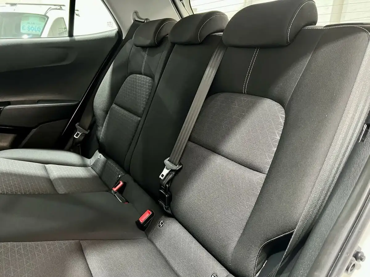 2019-kia-picanto-10-2-big-25