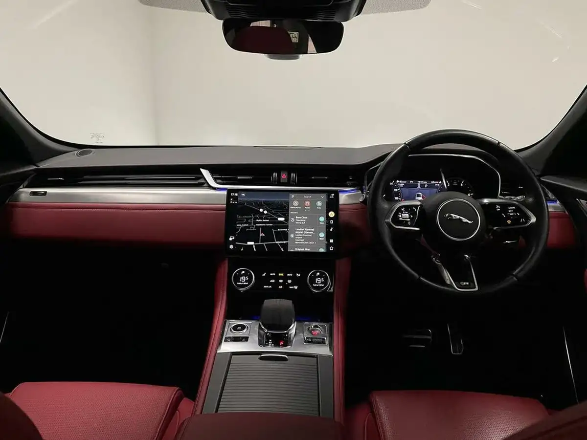 2022-jaguar-f-pace-20-d200-r-dynamic-se-big-21