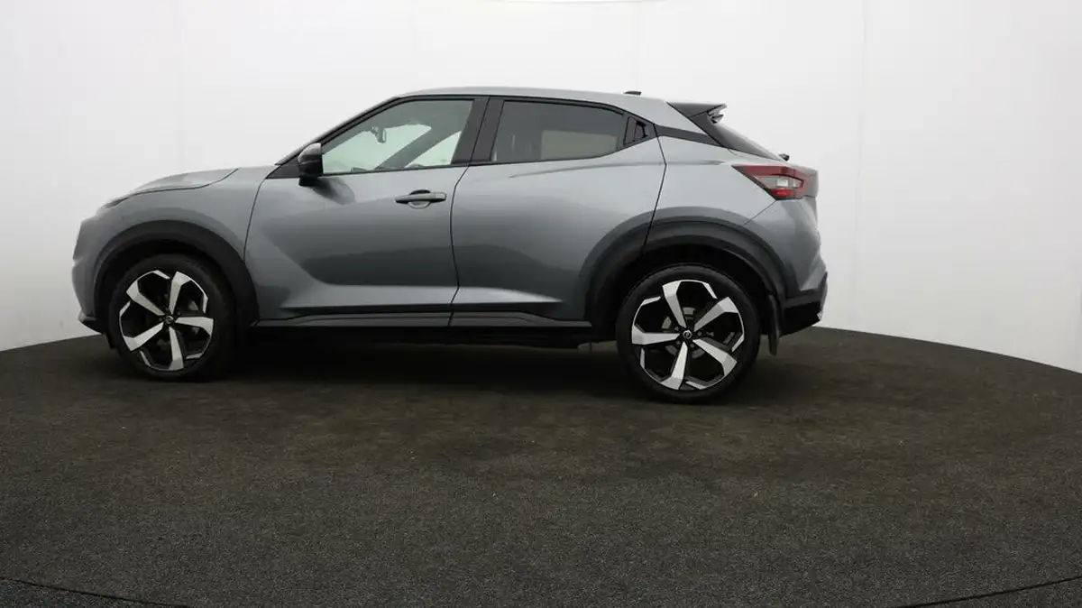 2022-nissan-juke-10-dig-t-tekna-big-3