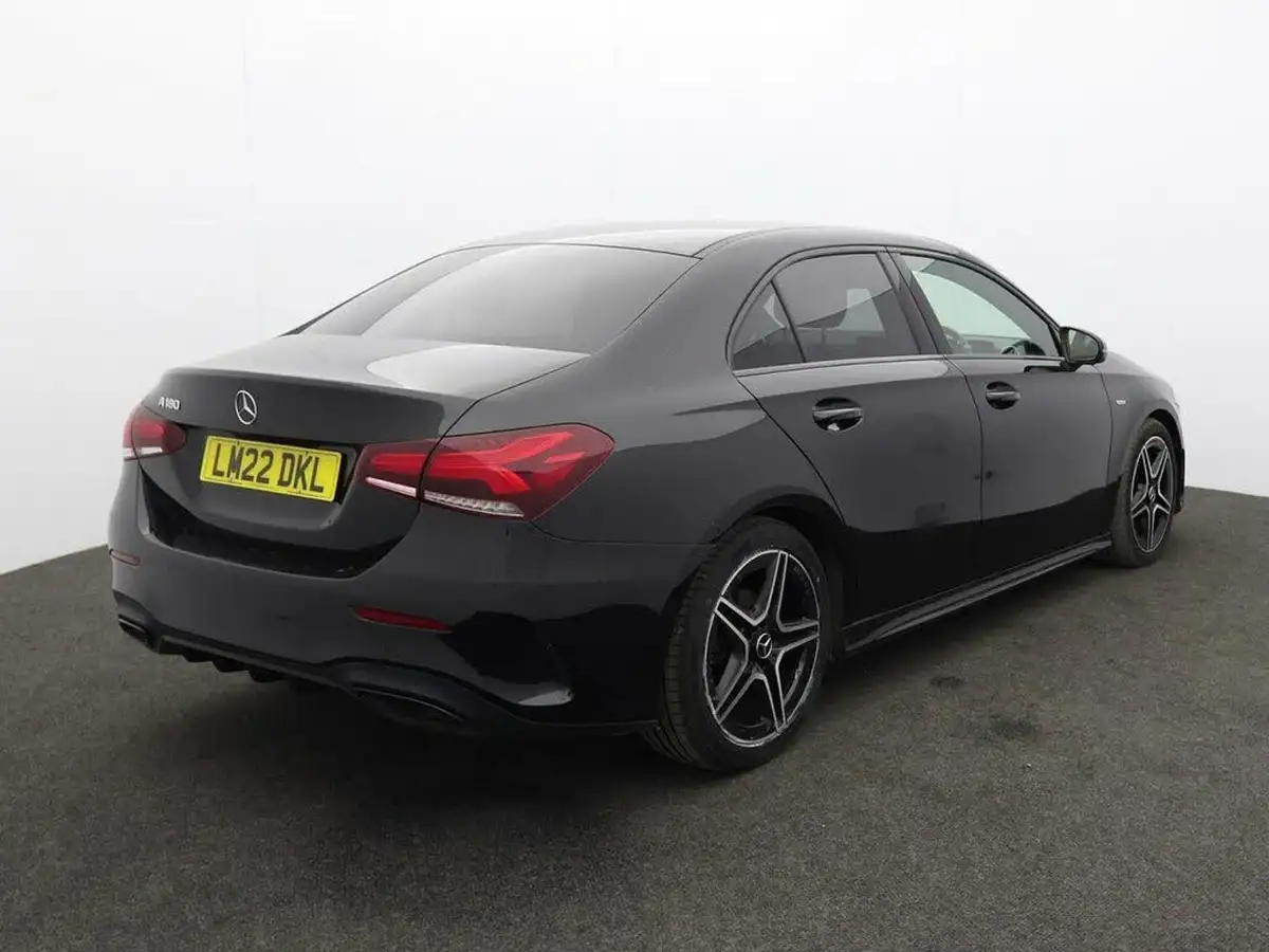 2022-mercedes-benz-a-class-13-a180-amg-line-executive-edition-saloon-4d-7g-dct-big-6
