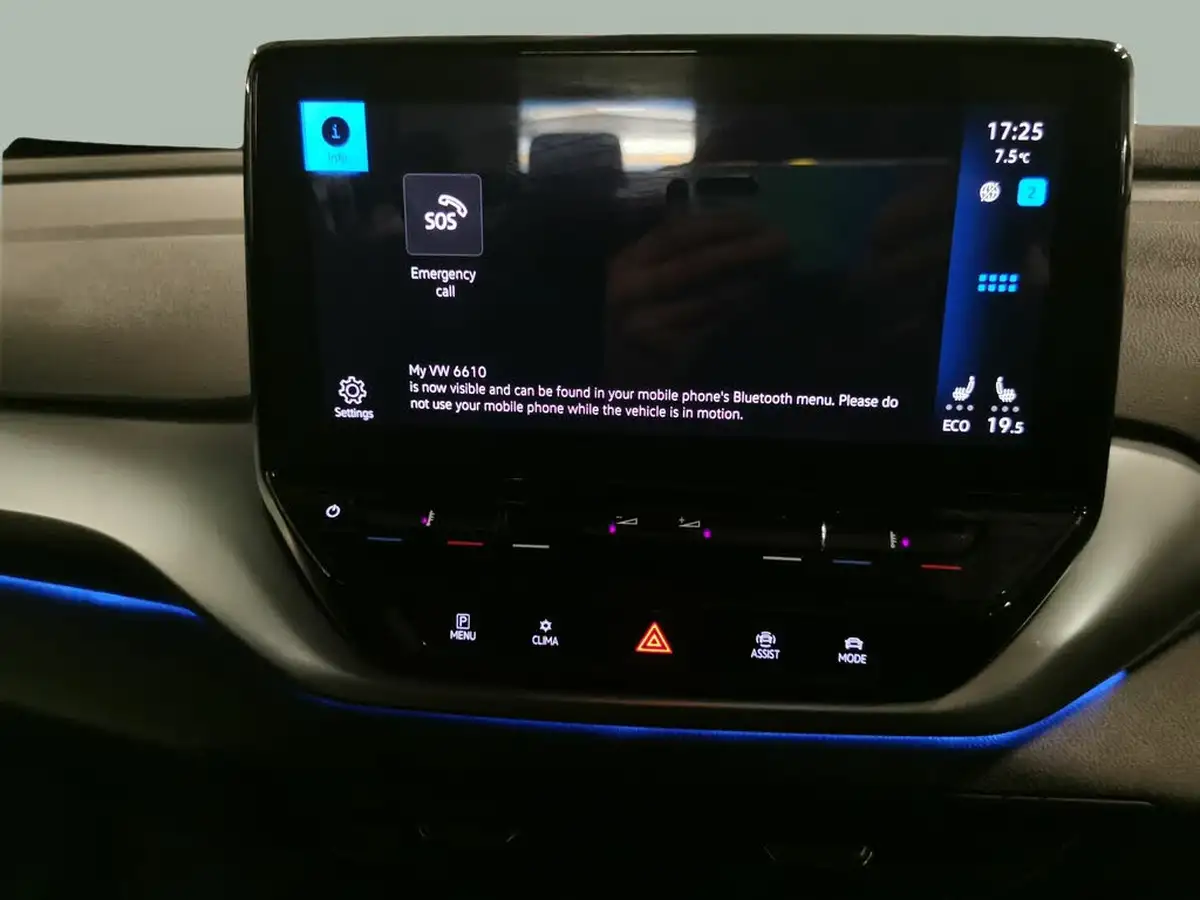 2021-volkswagen-id4-e-first-edition-big-21