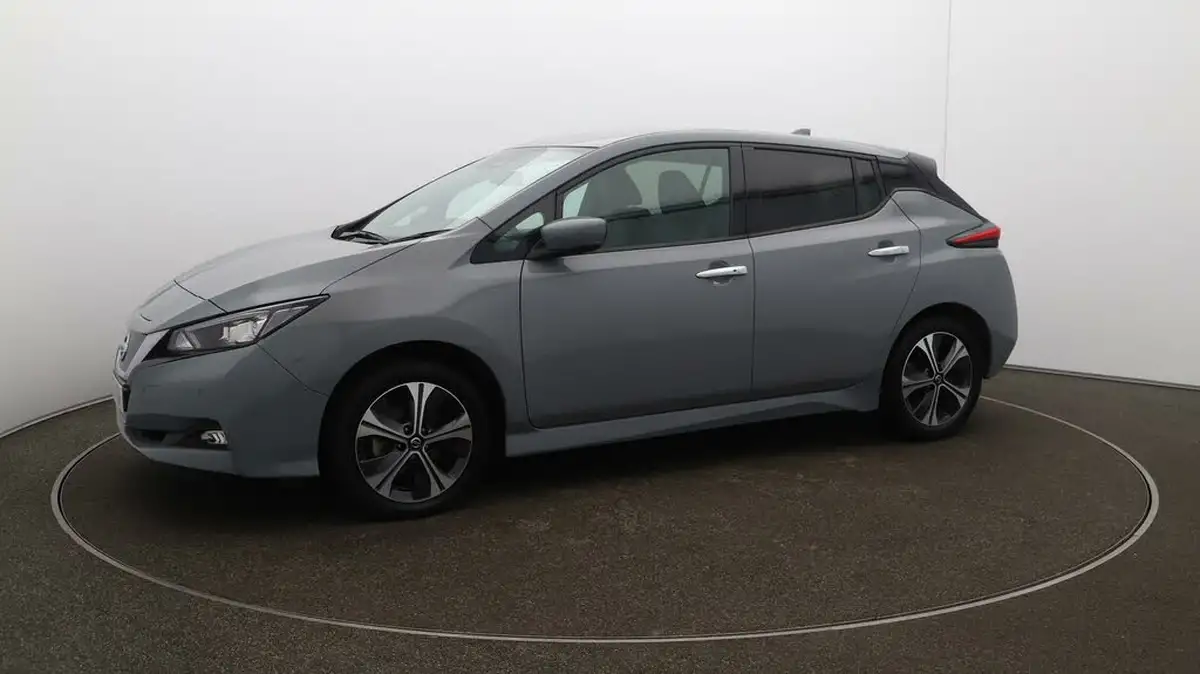 2021-nissan-leaf-e-e-tekna-big-64