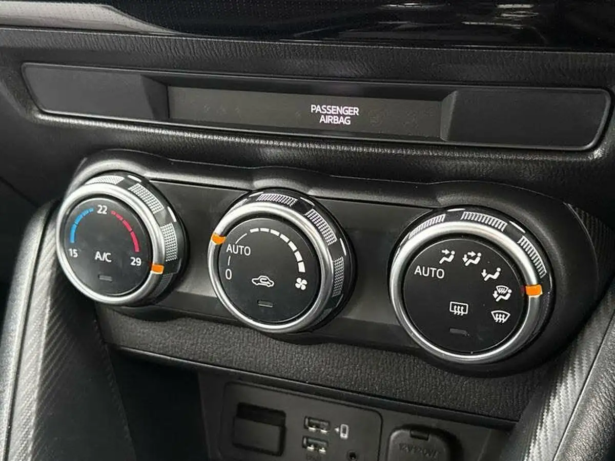 2023-mazda-mazda2-15-e-skyactiv-g-homura-big-19