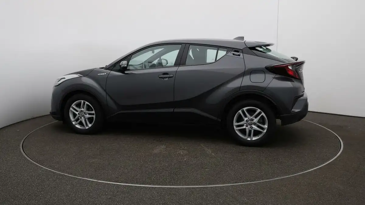 2020-toyota-c-hr-18-vvt-i-icon-parking-pack-big-58