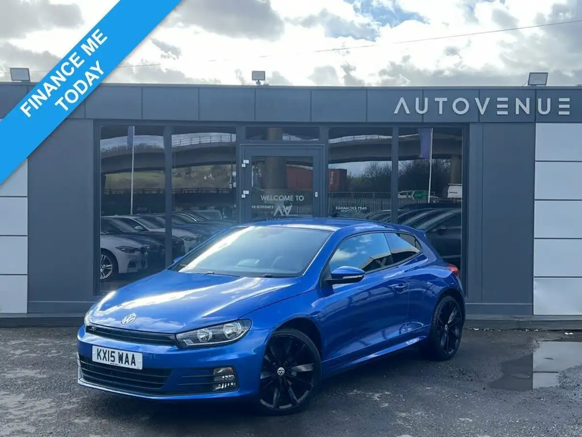 2015-volkswagen-scirocco-20tdi-r-line-184ps-big-0
