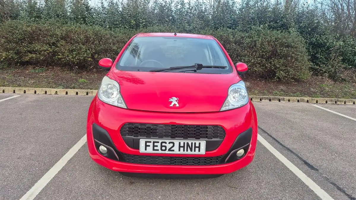 2012-peugeot-107-10-active-3d-semi-a-big-1